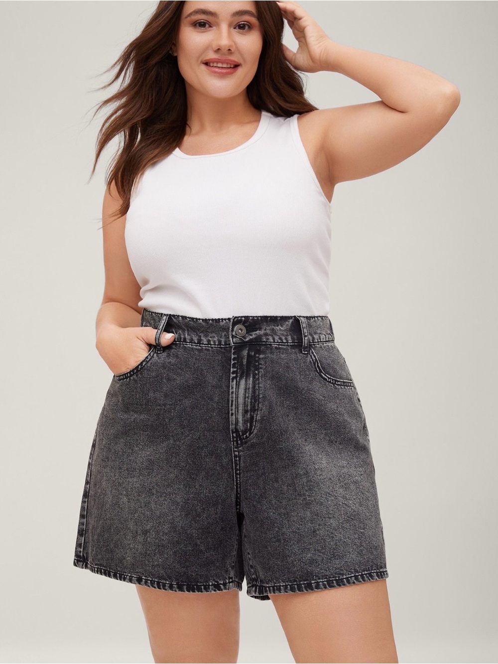 Bloomchic Elastic Waistband Classic Cut Denim Shorts Size 14 NWT